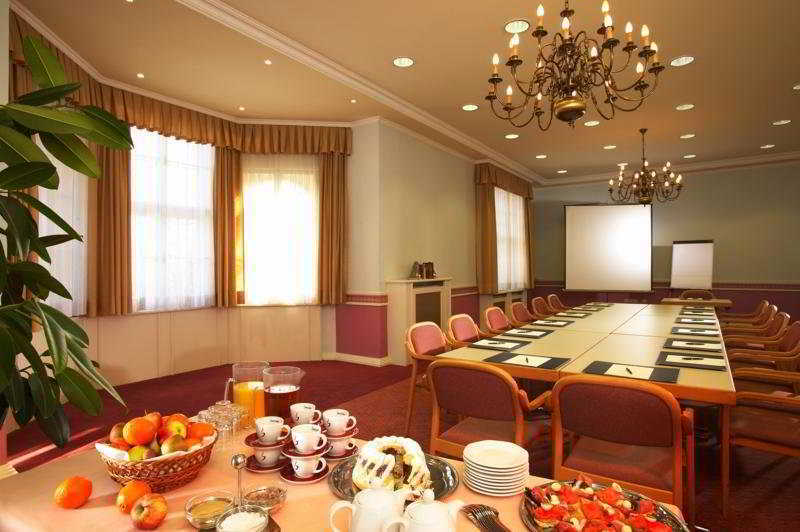 Hotel Caruso Μπάντεν Ανέσεις φωτογραφία